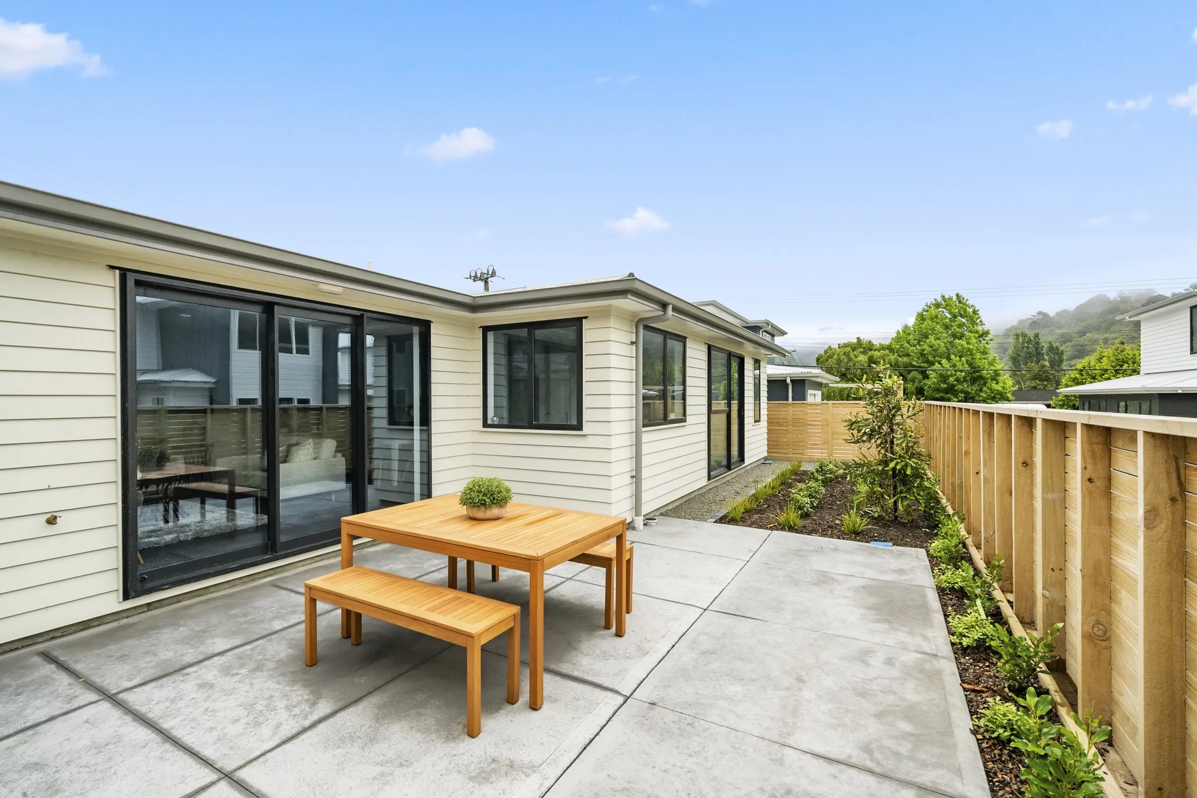 Deck with outdoor seating