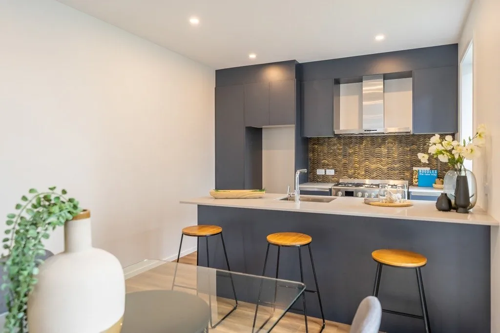 Kitchen with island bench